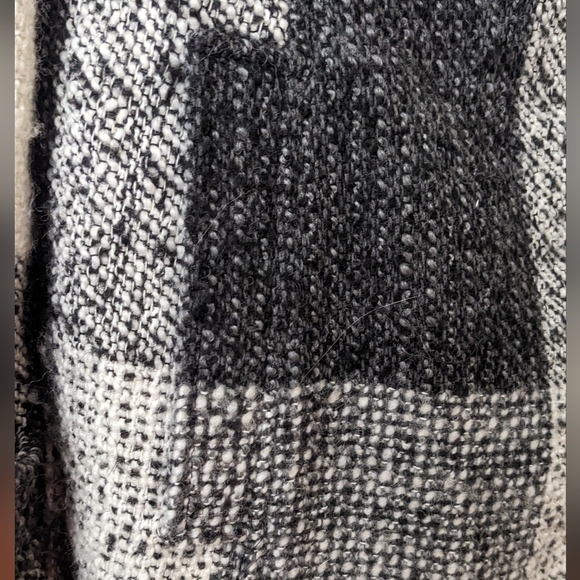 Guess Fall/Winter Coat, Size S - Picture 5 of 5